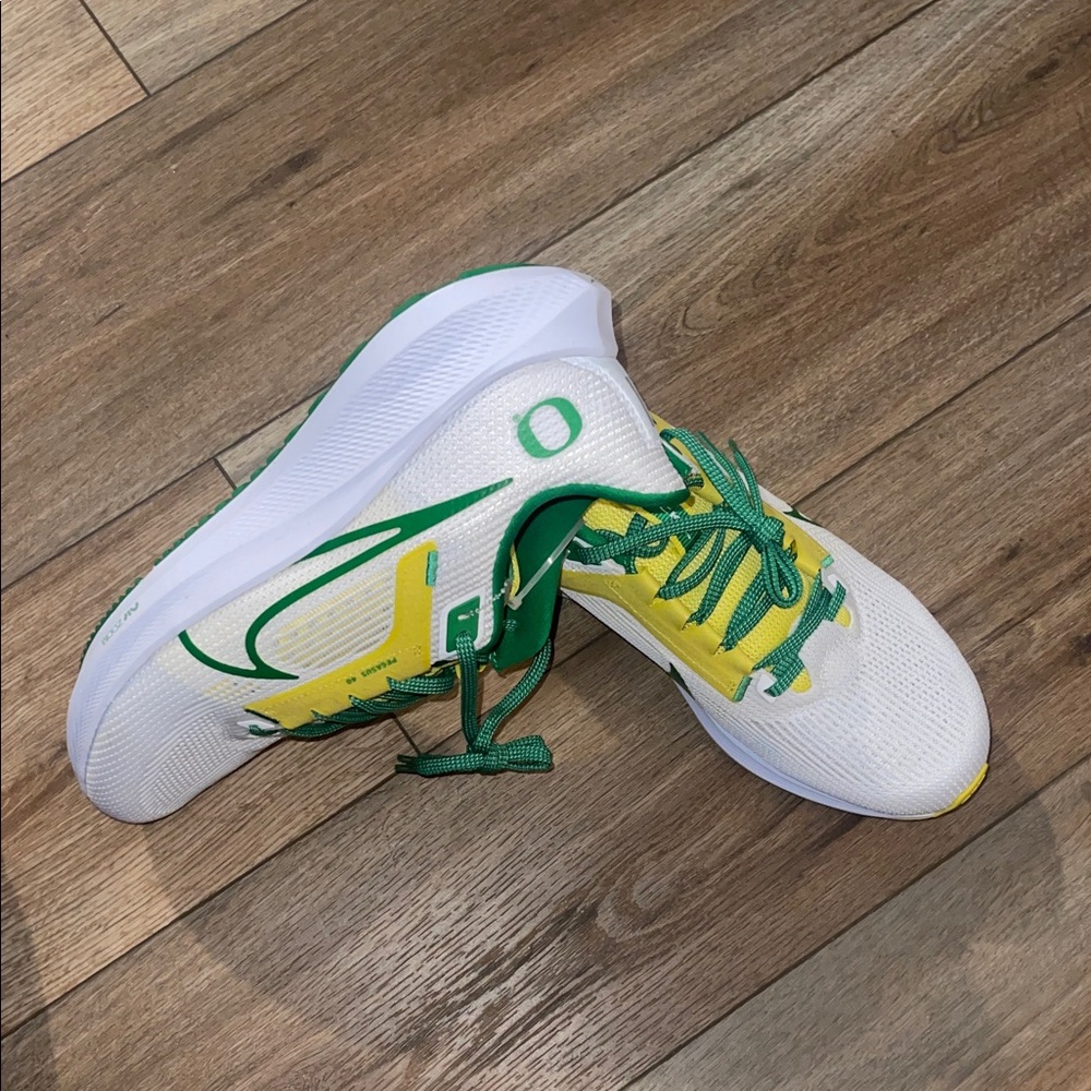Nike White and Green Athletic Shoes